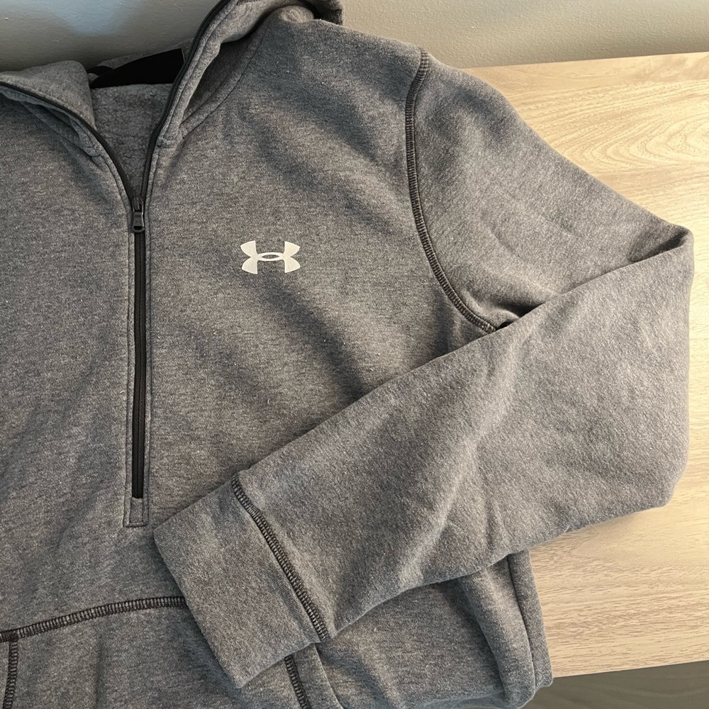 Women’s Under Armour Small Half Zip Pullover